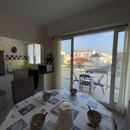 Alcove 4 Pers A 50m De La Avec Balcon Et Cave Velos, - Fr-1-224c-448 Apartment