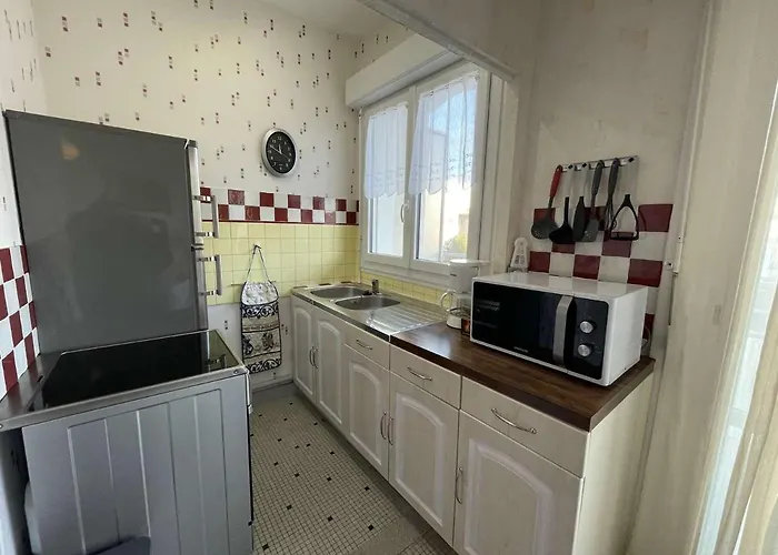 Alcove 4 Pers A 50m De La Avec Balcon Et Cave Velos, - Fr-1-224c-448